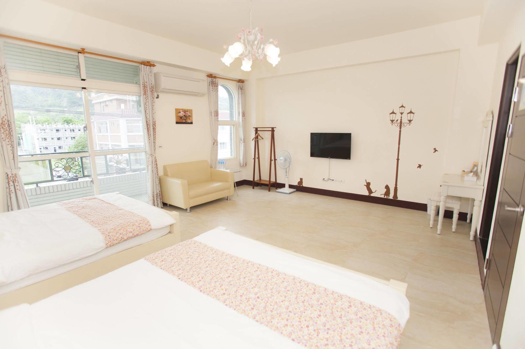 Blue Cotton Candy B&B Taitung Ngoại thất bức ảnh
