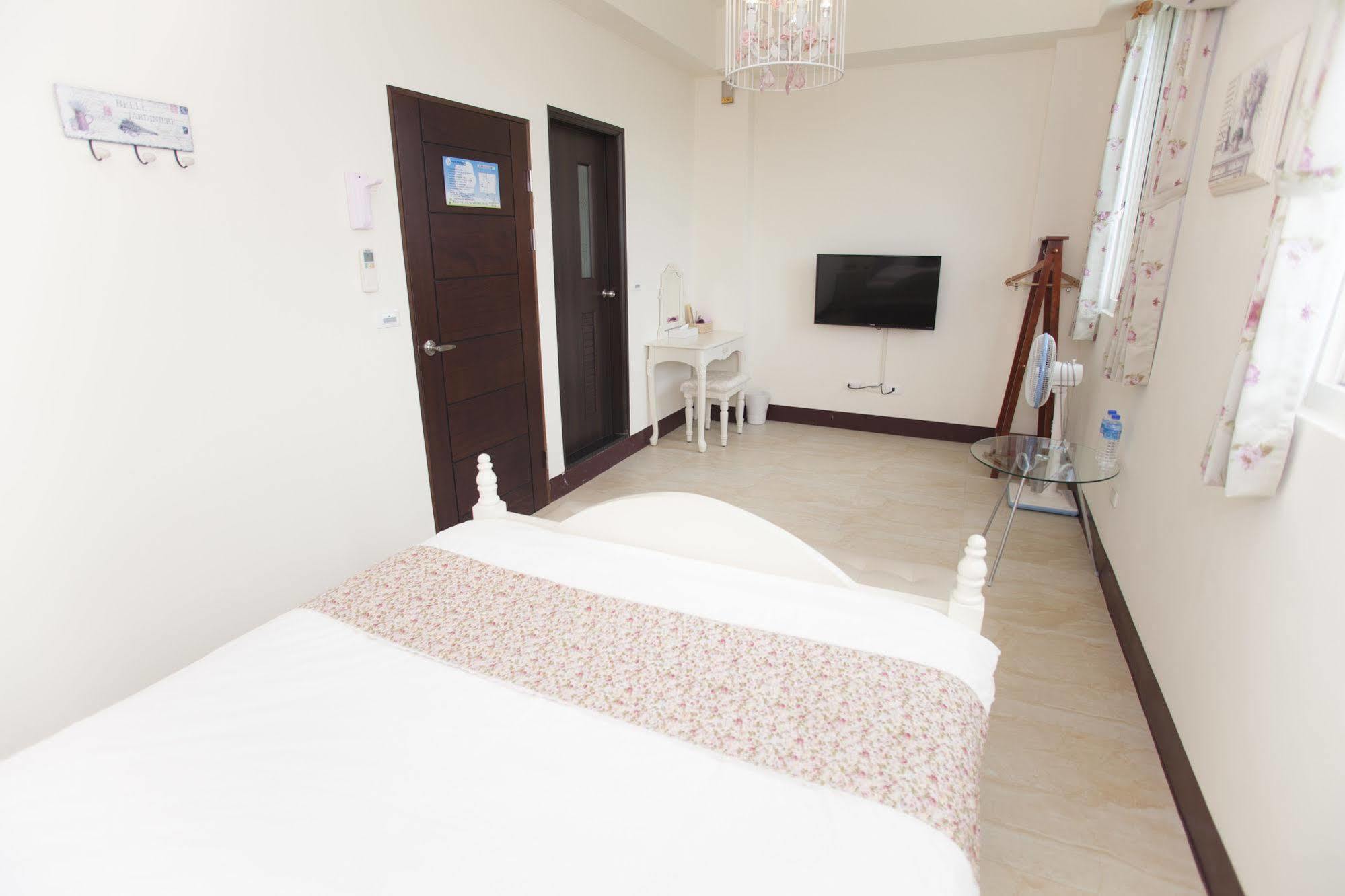 Blue Cotton Candy B&B Taitung Ngoại thất bức ảnh